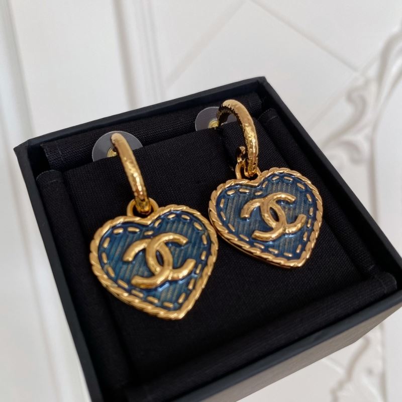 Chanel Earrings - Click Image to Close